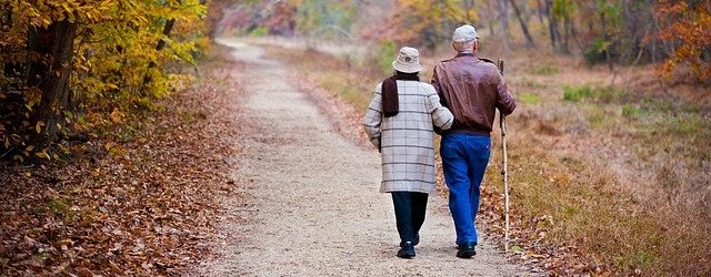 Varför blir människor sköra efter 65 års ålder?